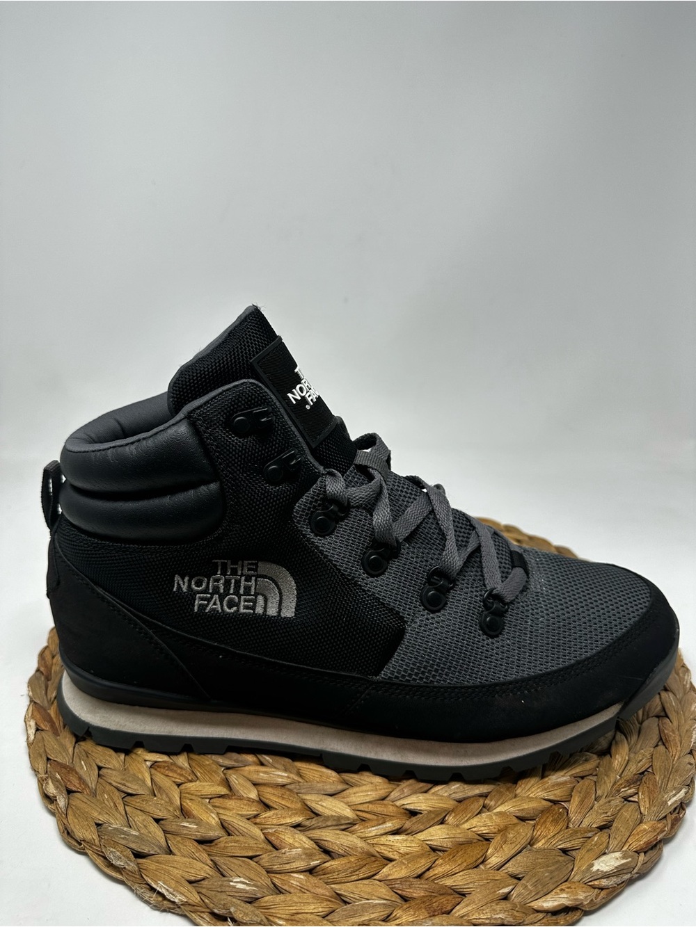 The North Face Back To Berkeley Redux Mesh Hiking Boots Black Size 11 Men's
